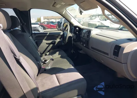 2011 Chevrolet Silverado 1500 Ls z USA, uszkodzony, nr VIN 1GCRCREA4BZ209924